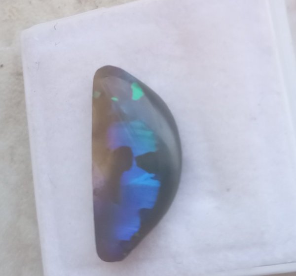 Black Opal / Schwarzer Opal Edelopal